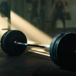 Barbell Andalan Latihan Kekuatan yang Buat Badan Kian Bertenaga